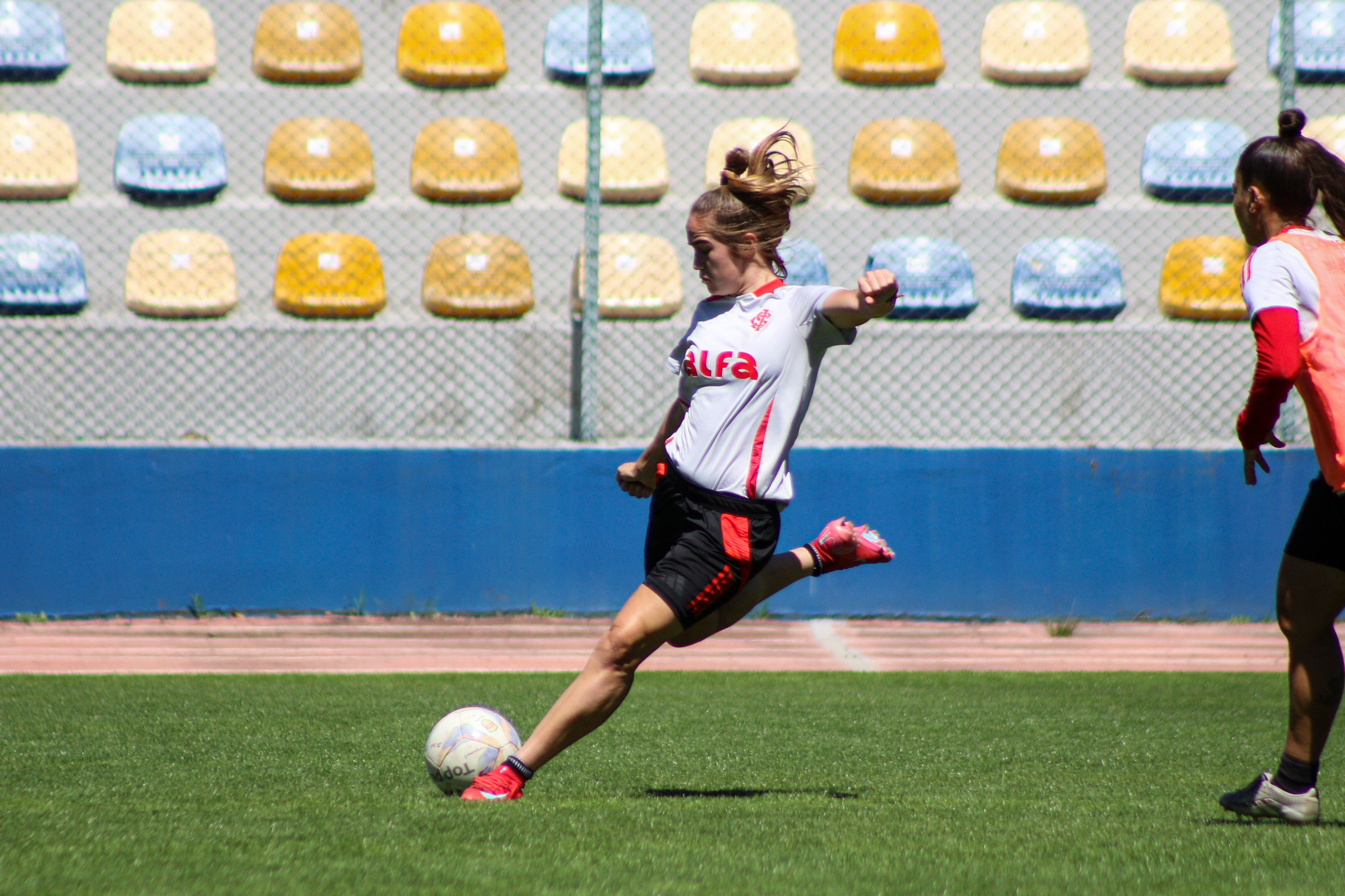 Gurias Coloradas iniciam preparação para enfrentar o Flamengo-RS no Gauchão