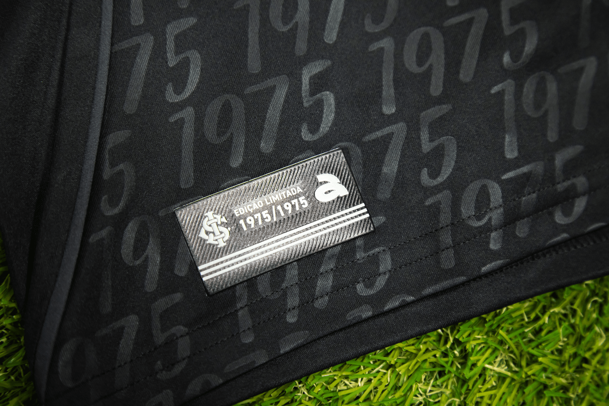 Terceira camisa do Internacional terá edição limitada com 1.975 peças numeradas