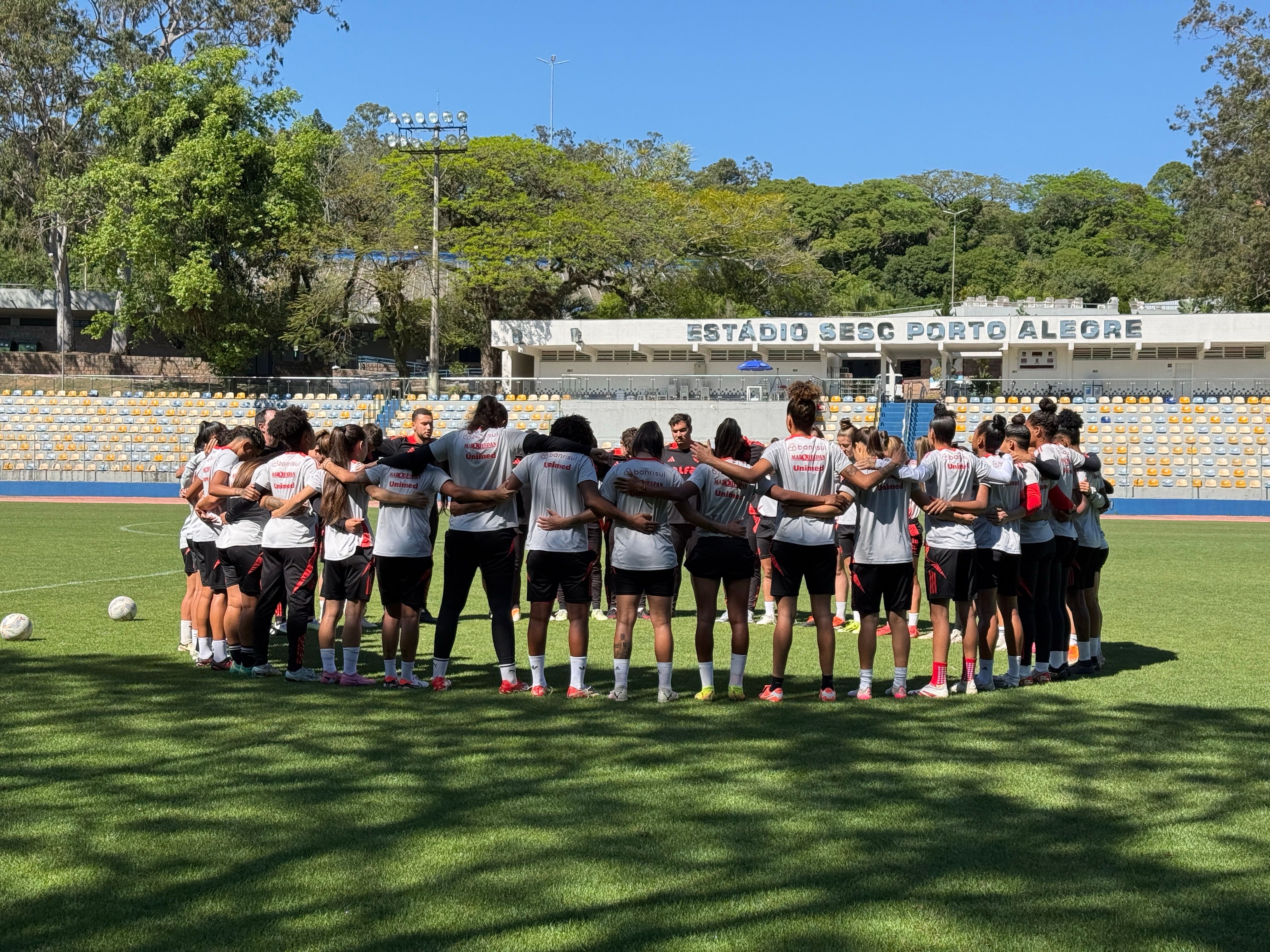 Gurias Coloradas se preparam para a semifinal