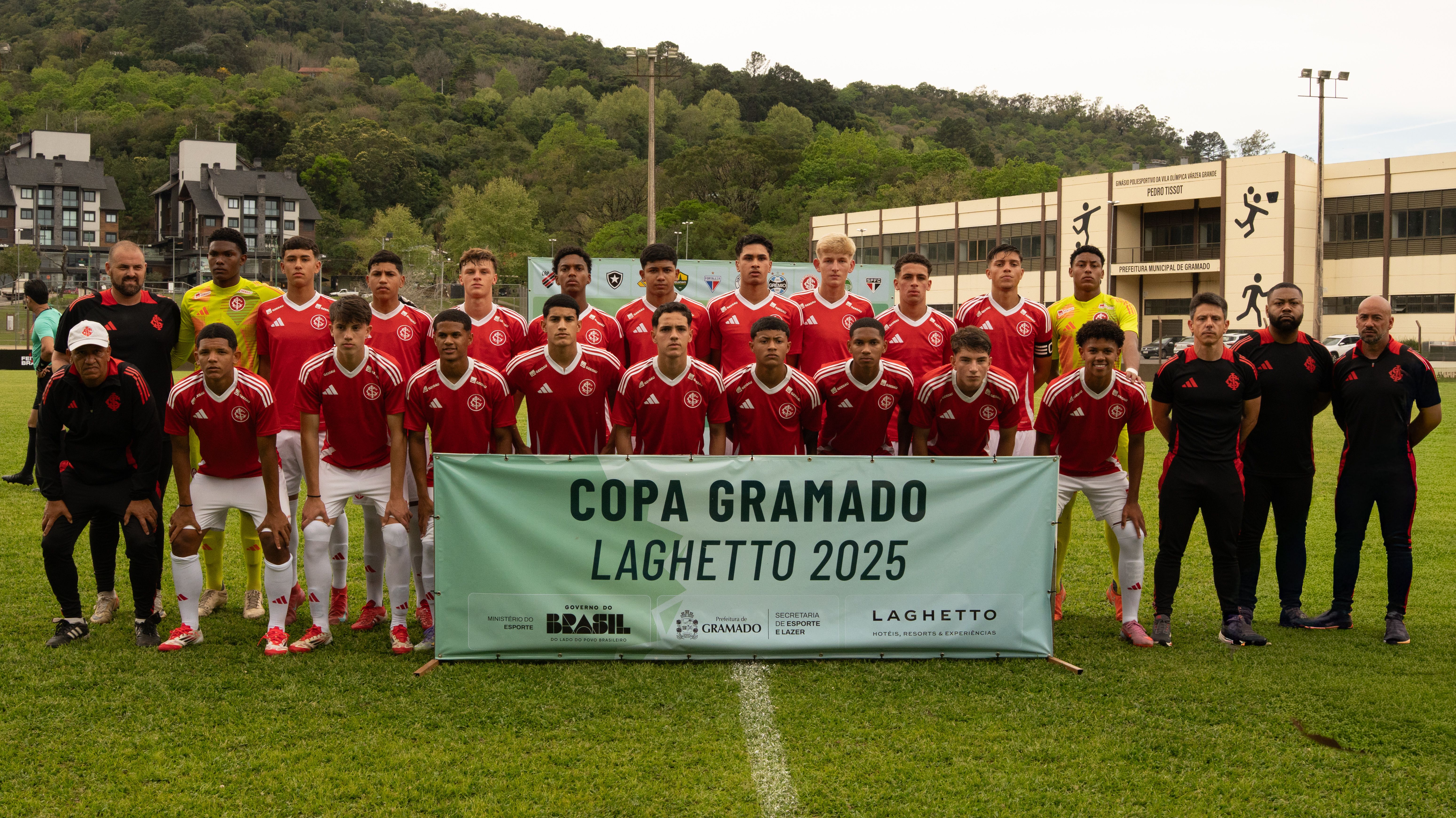 Inter goleia na estreia da 5ª Copa Gramado