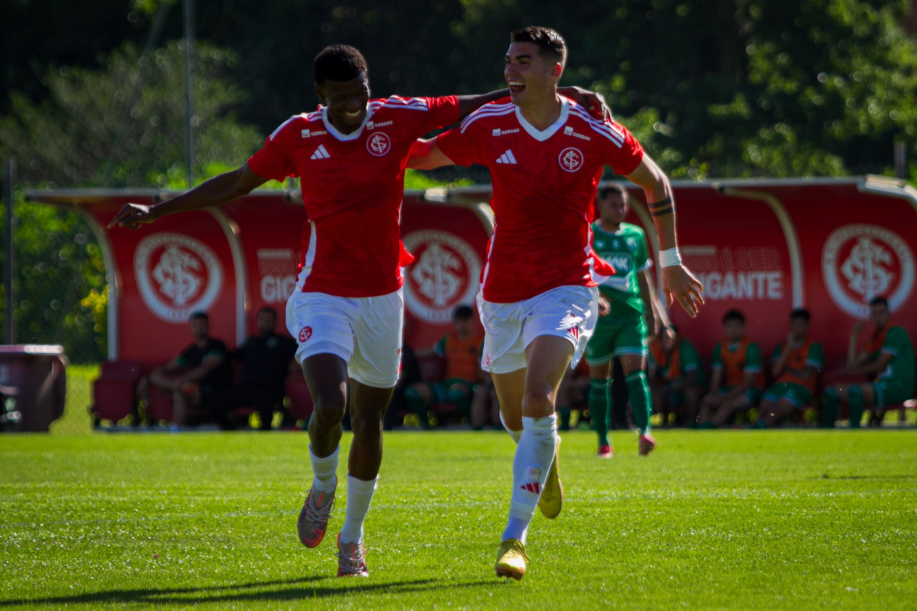 Internacional vence Juventude pela Copa FGF