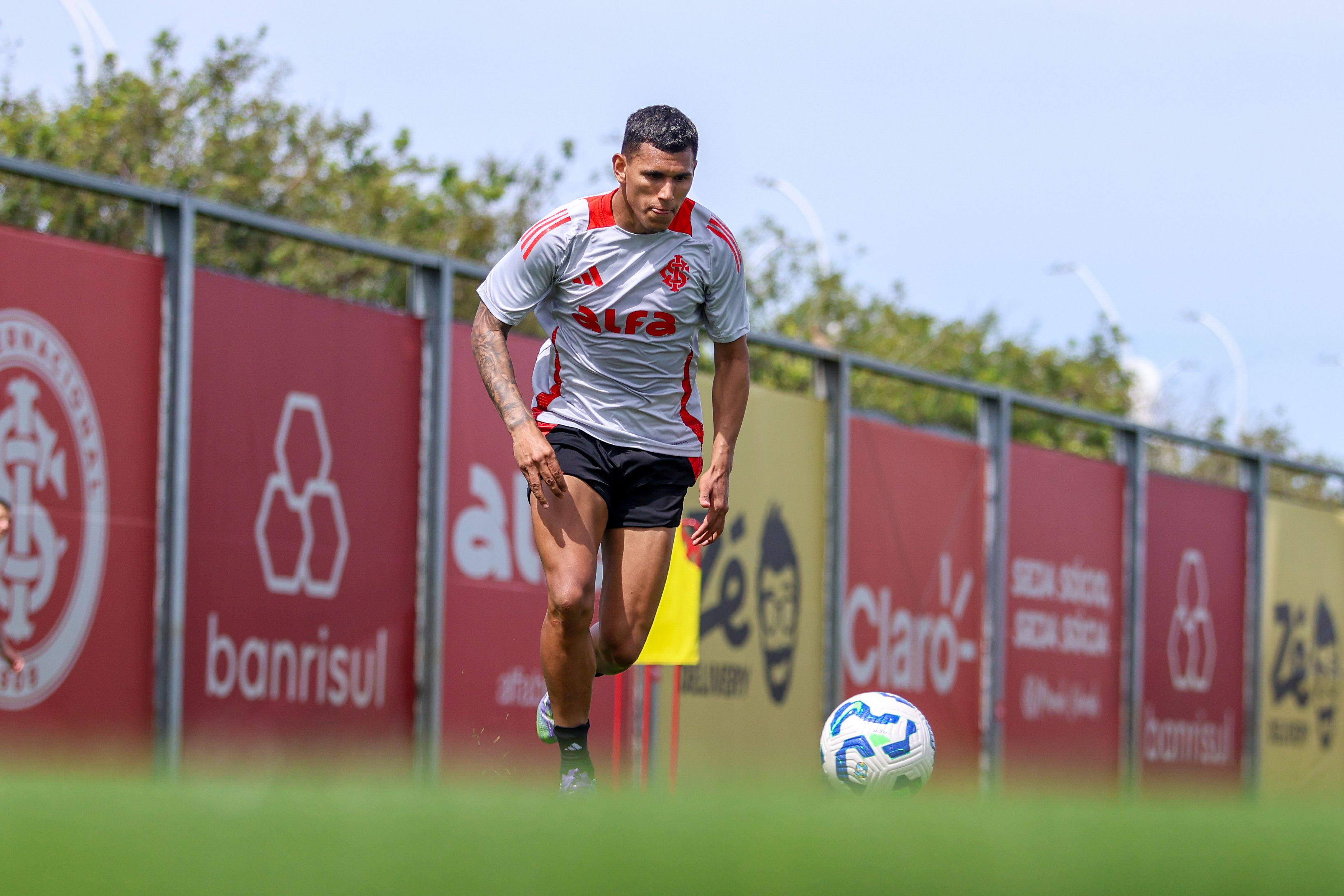 Preparação intensificada para o clássico de domingo