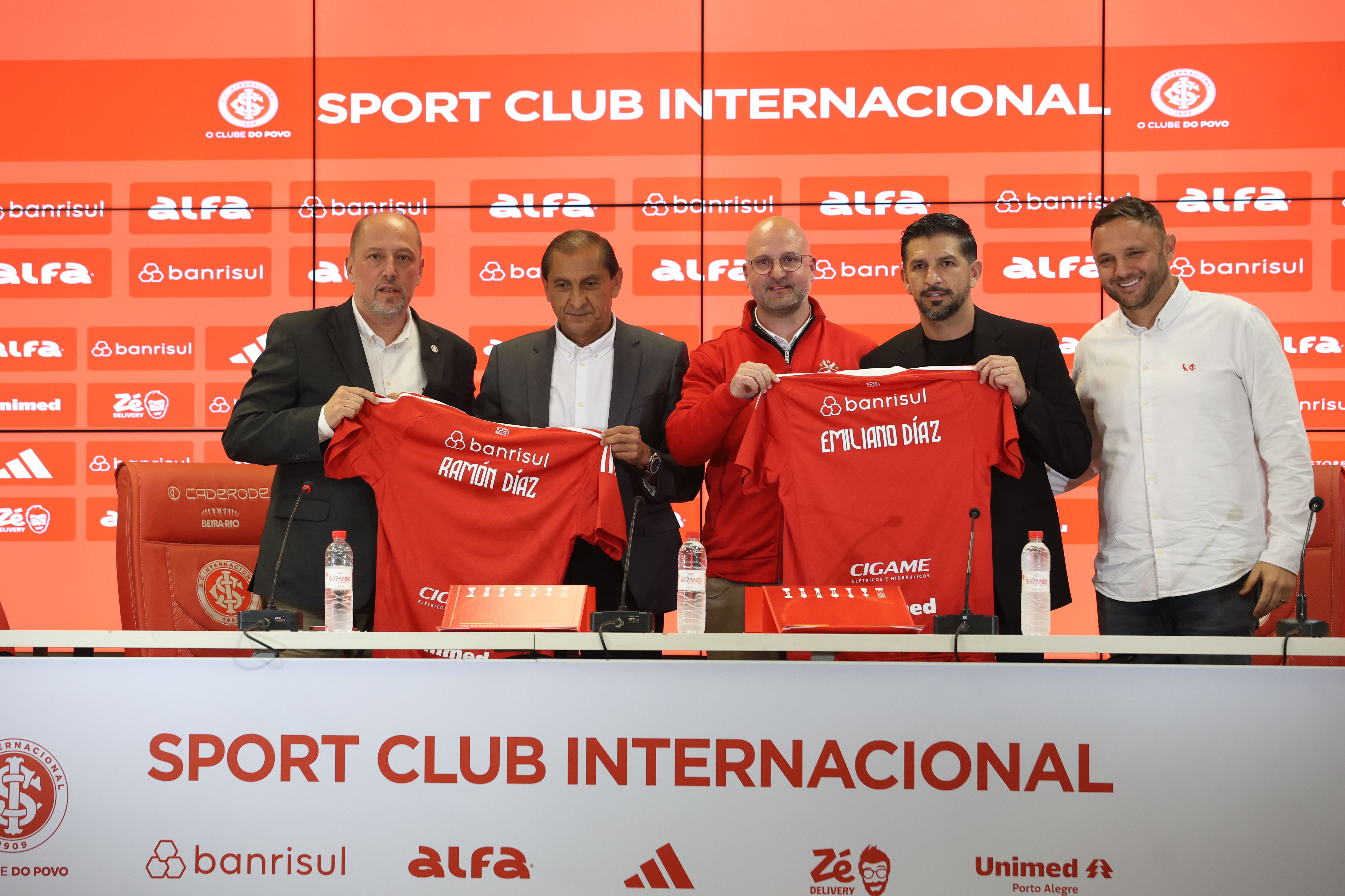 Ramón Díaz é apresentado pelo Clube do Povo

