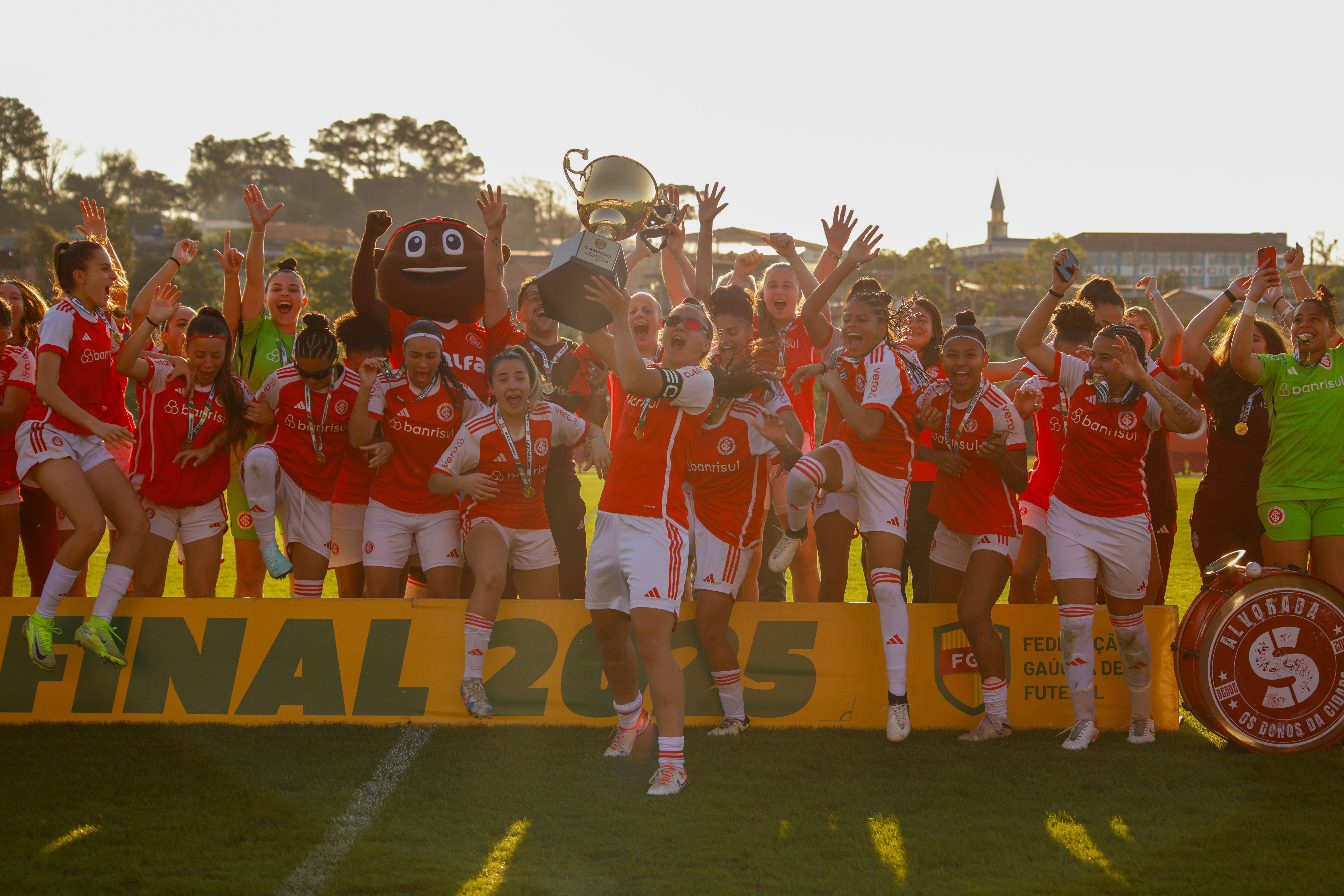 Gurias Coloradas são campeãs invictas do Gauchão Sub-20