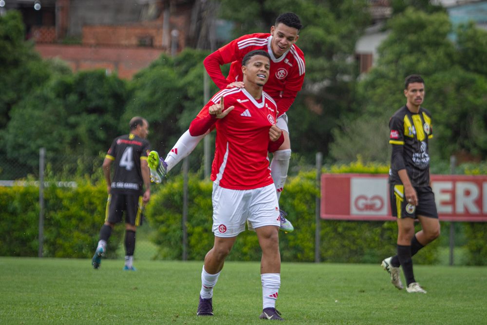 Inter vence São Gabriel e sobe na tabela da Copa FGF