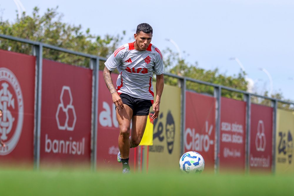 Preparação intensificada para o clássico de domingo